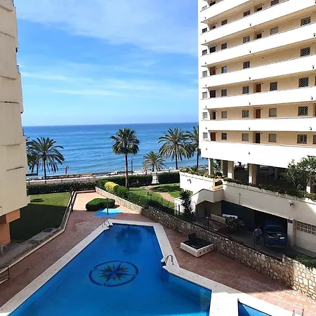 Diana 206. Completely Renovated On The Beachfront. Apartamento