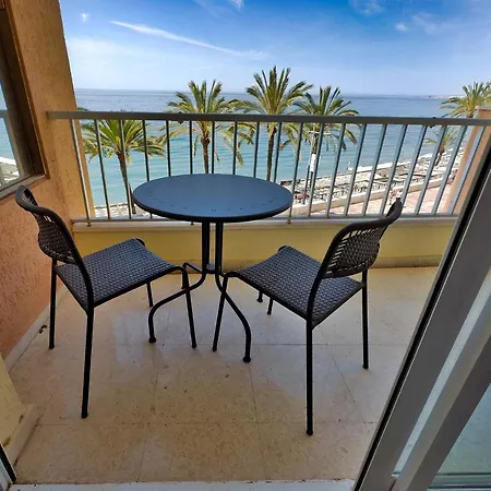Appartement Diana 206. Completely Renovated On The Beachfront.
