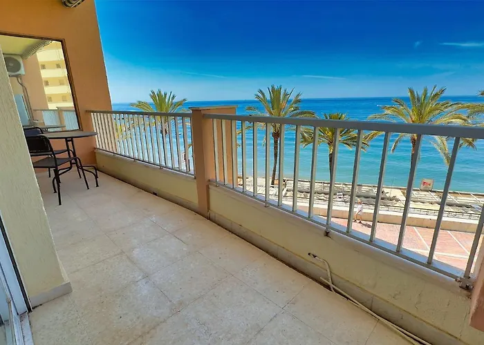 Diana 206. Completely Renovated On The Beachfront. Apartman *